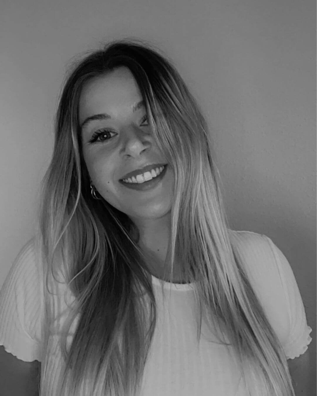 Miriam Siegers Headshot