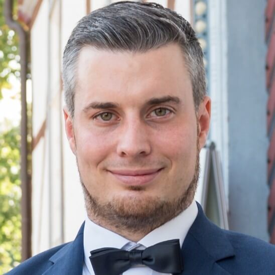 Peer Bonefeld Headshot