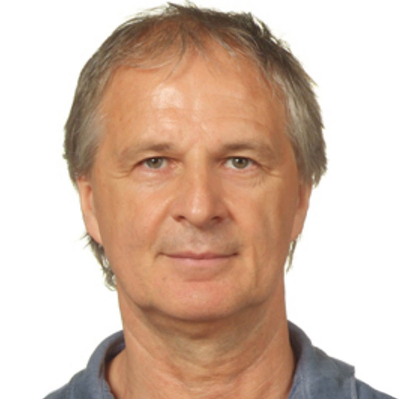 Dr. med. Thomas Bartels Headshot