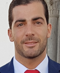 Dr. Tomás Roca Sánchez Headshot