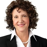 Vangie Dennis headshot